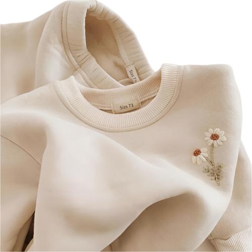 2T Girl’s Beige Polyester Embroidered Flower Sweater And Pants Set