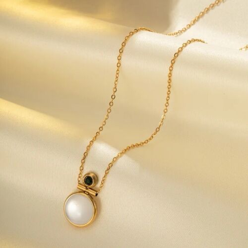 Gold Plated Titanium Steel Green And White Round Pendant Chain Necklace