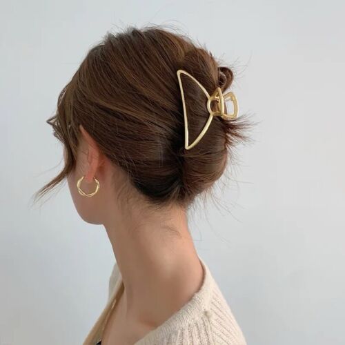 Curved Style Matte Solid Gold Hair Claw