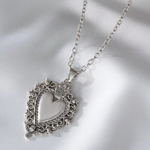 Silver Plated Vintage Style Heart Pendant Necklace