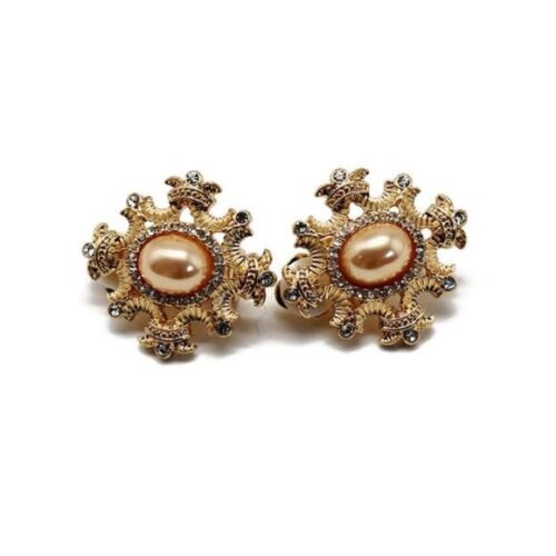 Beige pearl and small rhinestones evening occasion earrings