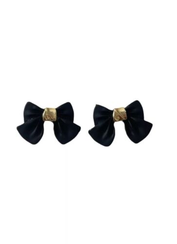 Black Hard Clay Bow With Gold Stud Earrings