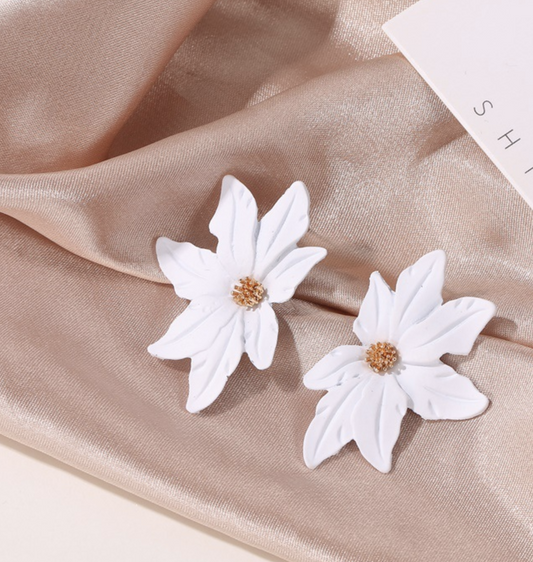 White Flower/Floral Petal Earring